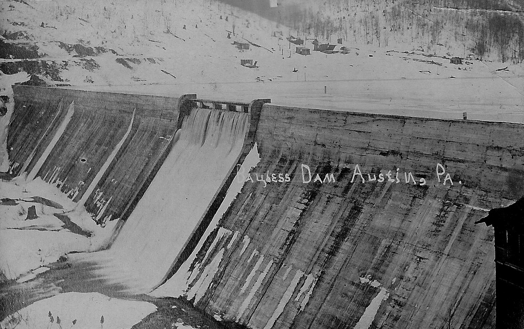 Bayless Dam, already cracking, before the 1911 flood.