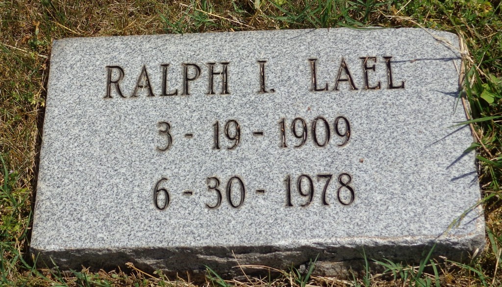 The final resting place of Ralph LAek (Via "Wayno" @ findagrave.com)